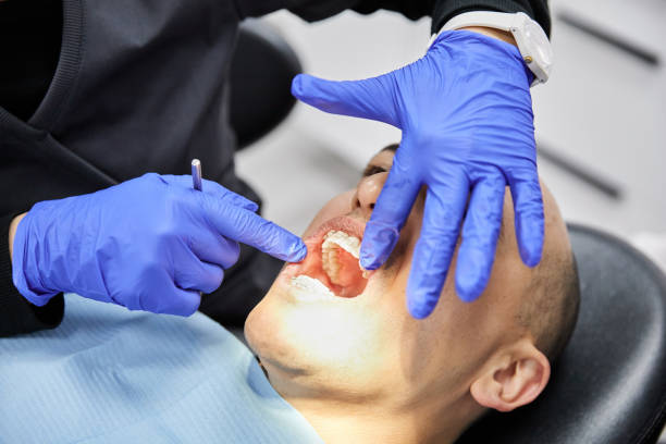Best Cracked Tooth Emergency Dentist  in Arden Hills, MN